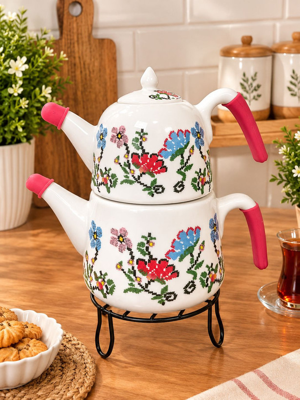 کتری و قوری چینی طرح گلدار مینیاتوری + وارمر فلزی